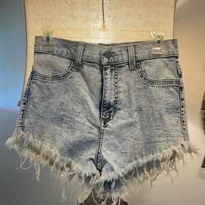 Distressed jean short shorts